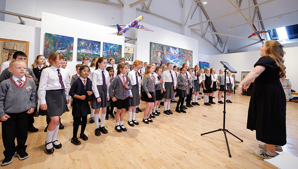 Hero_Oakleigh_Music_Trust__with_conductor_Charlotte_OHare_Pictures_by_Philip_Magowan_Presseye.png